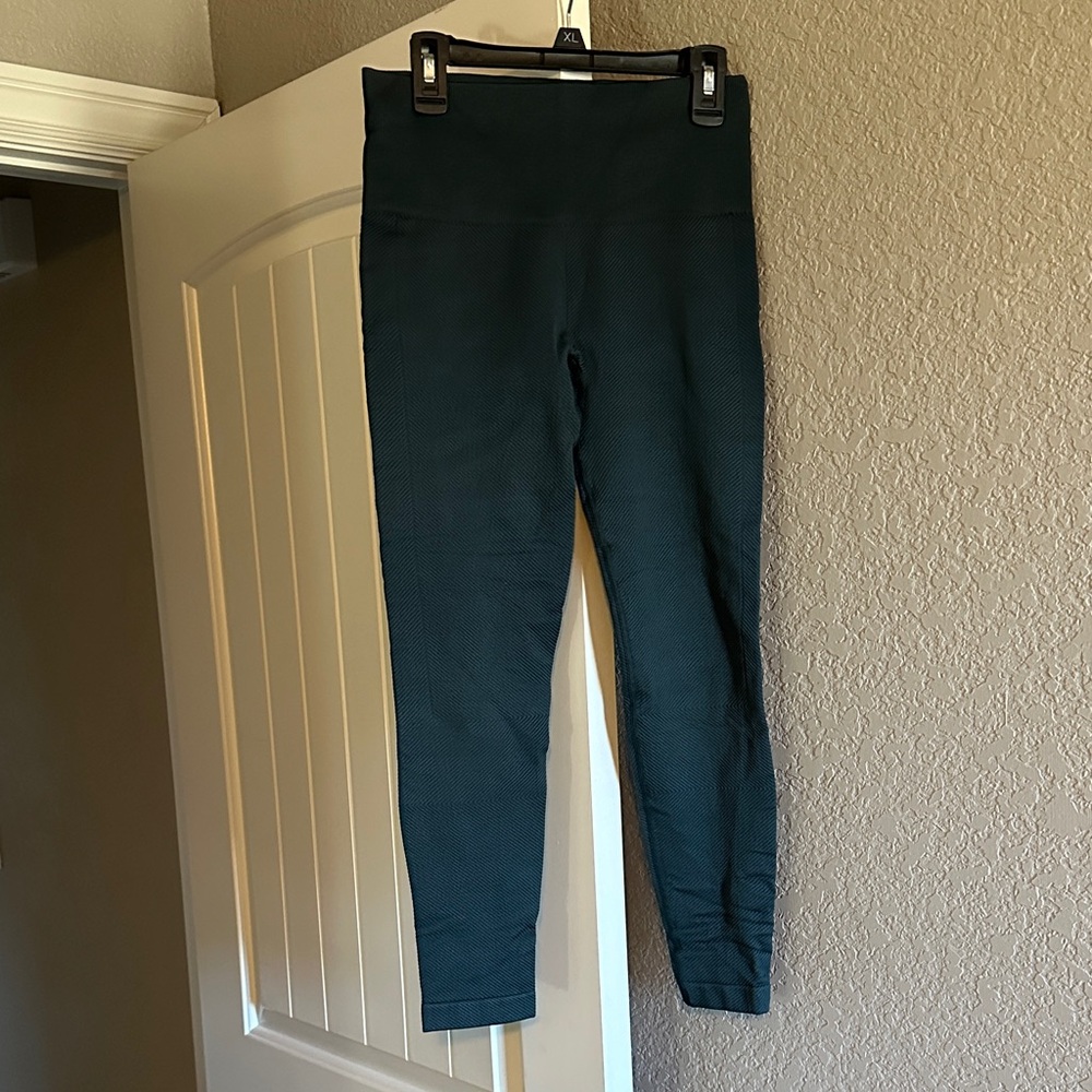 Spanx Green 3/4 Leggings